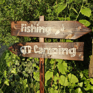 Wegwijzer camping, fishing
